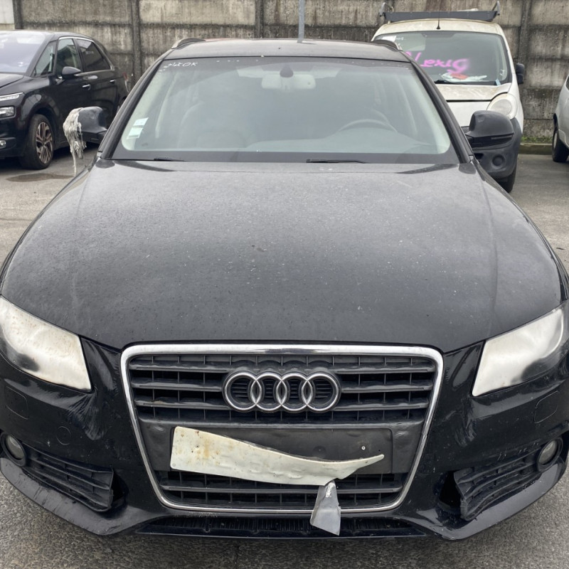 AUDI A4 3 AVANT PHASE 1 BREAK 2.0 TDI - 16V TURBO Photo n°9