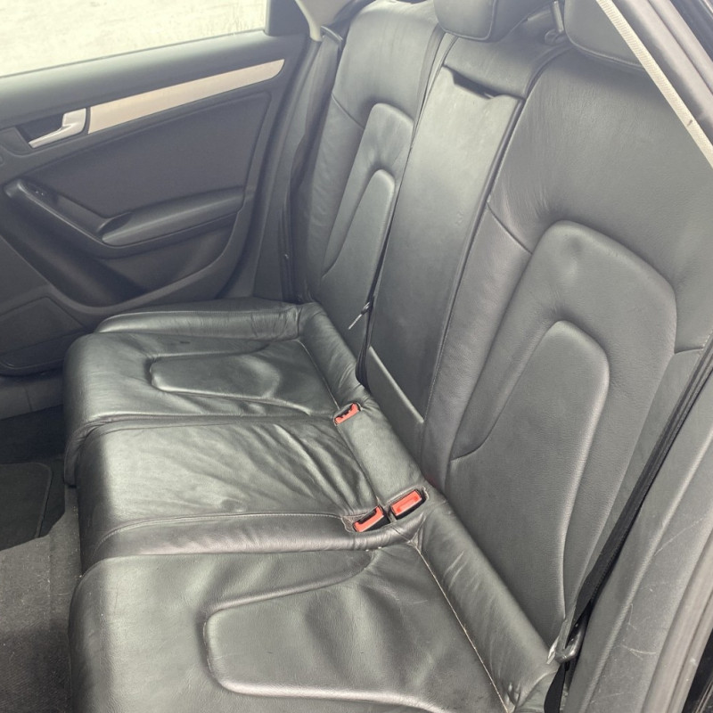 AUDI A4 3 AVANT PHASE 1 BREAK 2.0 TDI - 16V TURBO Photo n°12