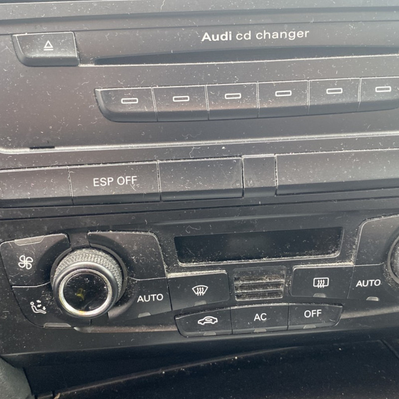 AUDI A4 3 AVANT PHASE 1 BREAK 2.0 TDI - 16V TURBO Photo n°16