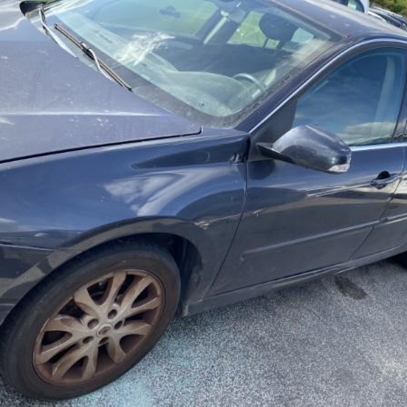 RENAULT LAGUNA 3 PHASE 1 2.0 DCI - 16V TURBO Photo n°2