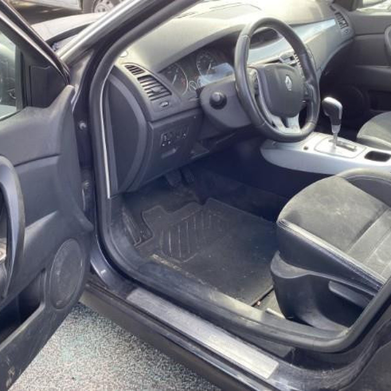 RENAULT LAGUNA 3 PHASE 1 2.0 DCI - 16V TURBO Photo n°5
