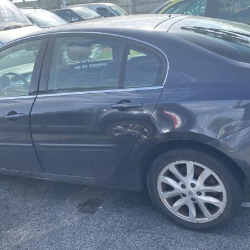 RENAULT LAGUNA 3 PHASE 1 2.0 DCI - 16V TURBO Photo n°12