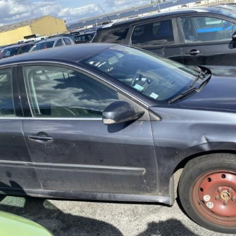 RENAULT LAGUNA 3 PHASE 1 2.0 DCI - 16V TURBO Photo n°13