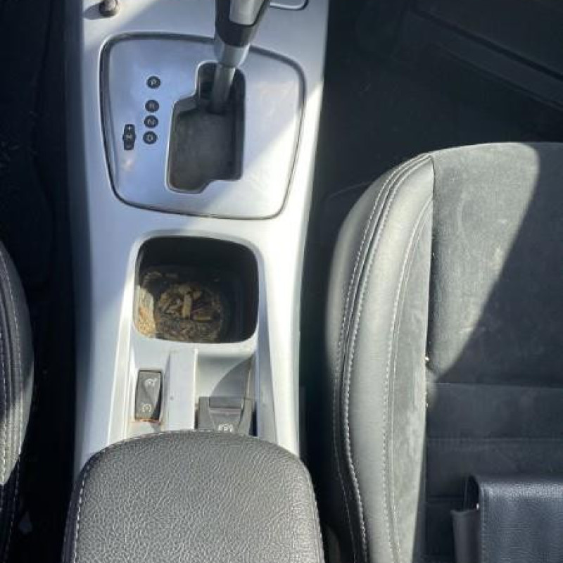 RENAULT LAGUNA 3 PHASE 1 2.0 DCI - 16V TURBO Photo n°21
