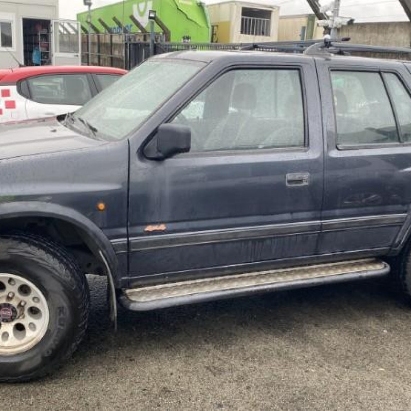 OPEL FRONTERA A PHASE 1 2.3 TD - 8V TURBO 4X4 Photo n°8