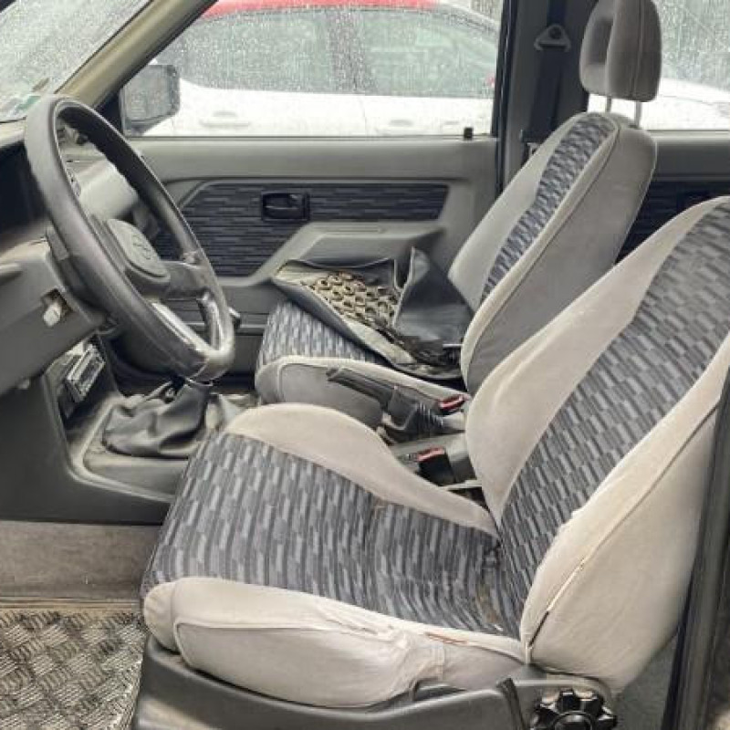 OPEL FRONTERA A PHASE 1 2.3 TD - 8V TURBO 4X4 Photo n°10