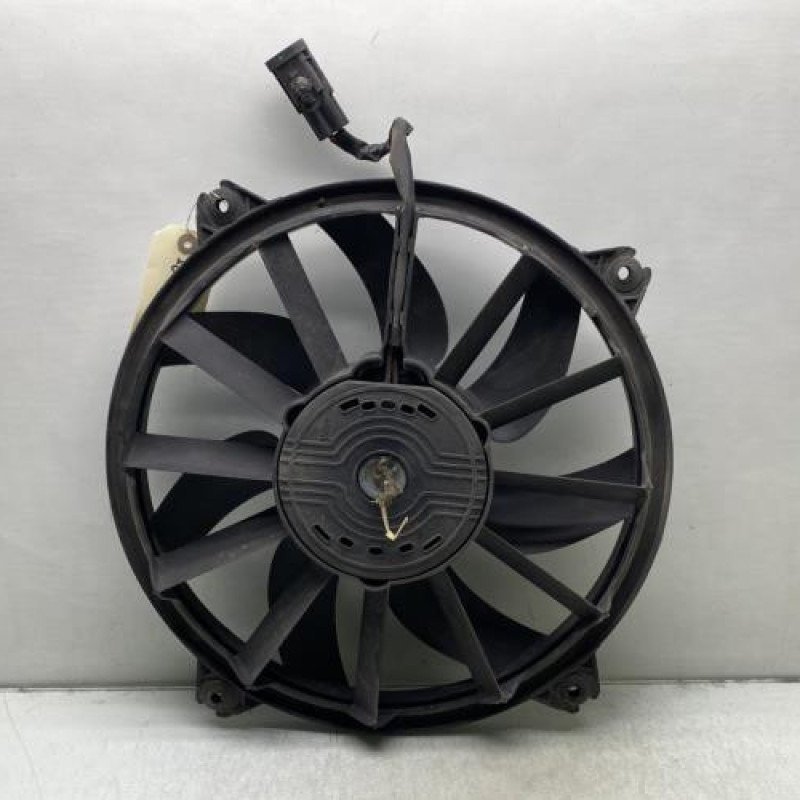 Moto ventilateur radiateur PEUGEOT 3008 1 Photo n°2