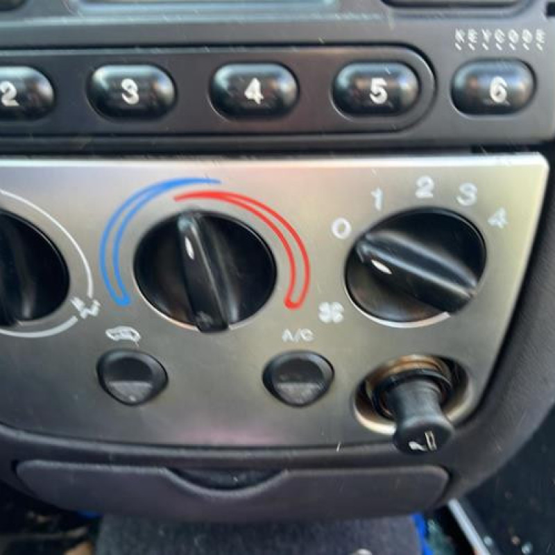 Porte avant gauche FORD PUMA Photo n°18