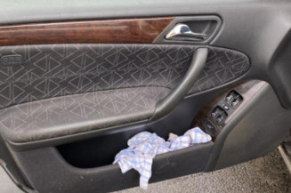 Feu arriere principal droit (feux) MERCEDES CLASSE C 203