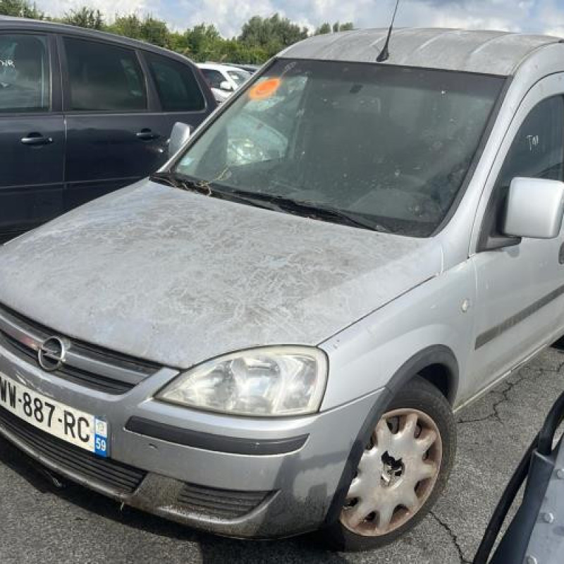 Feu arriere principal gauche (feux) OPEL COMBO C Photo n°4