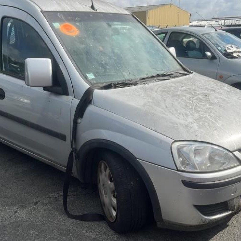 Feu arriere principal gauche (feux) OPEL COMBO C Photo n°9