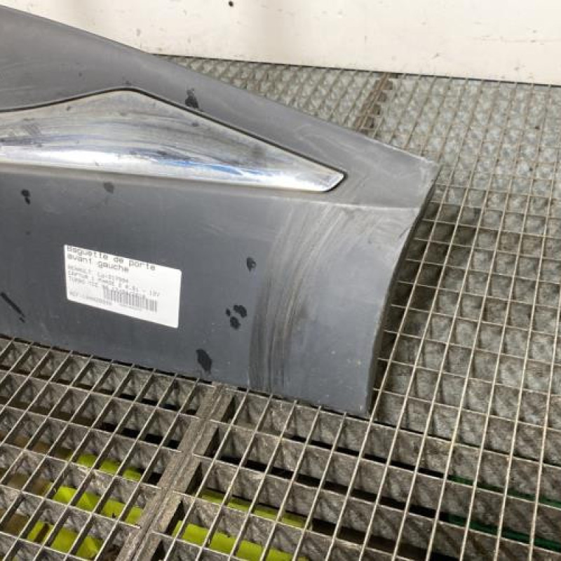 Baguette de porte avant gauche RENAULT CAPTUR 1 Photo n°3