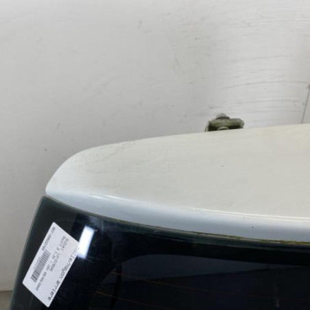 Malle/Hayon arriere SUZUKI SWIFT 3