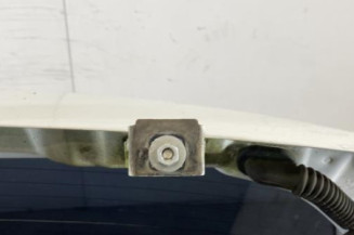 Malle/Hayon arriere SUZUKI SWIFT 3