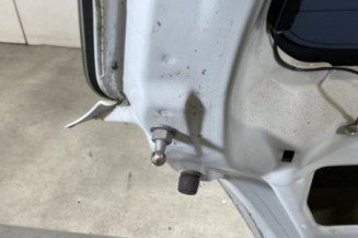 Malle/Hayon arriere SUZUKI SWIFT 3