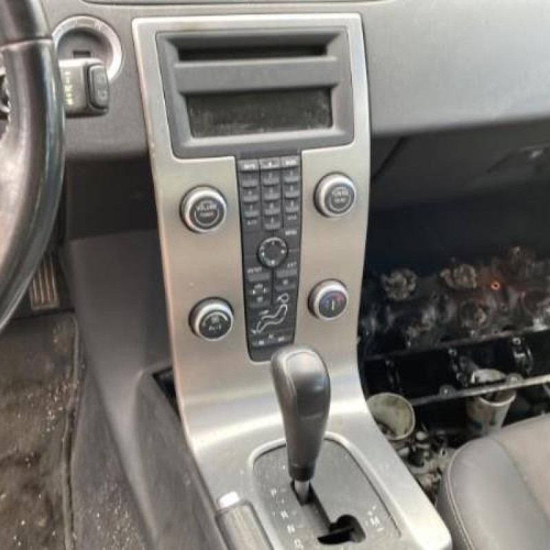 Leve vitre electrique avant droit VOLVO V 50 Photo n°20