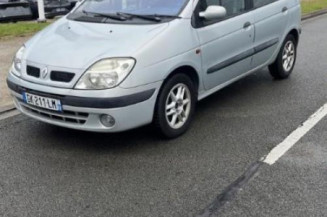 Vitre avant droit RENAULT SCENIC 1