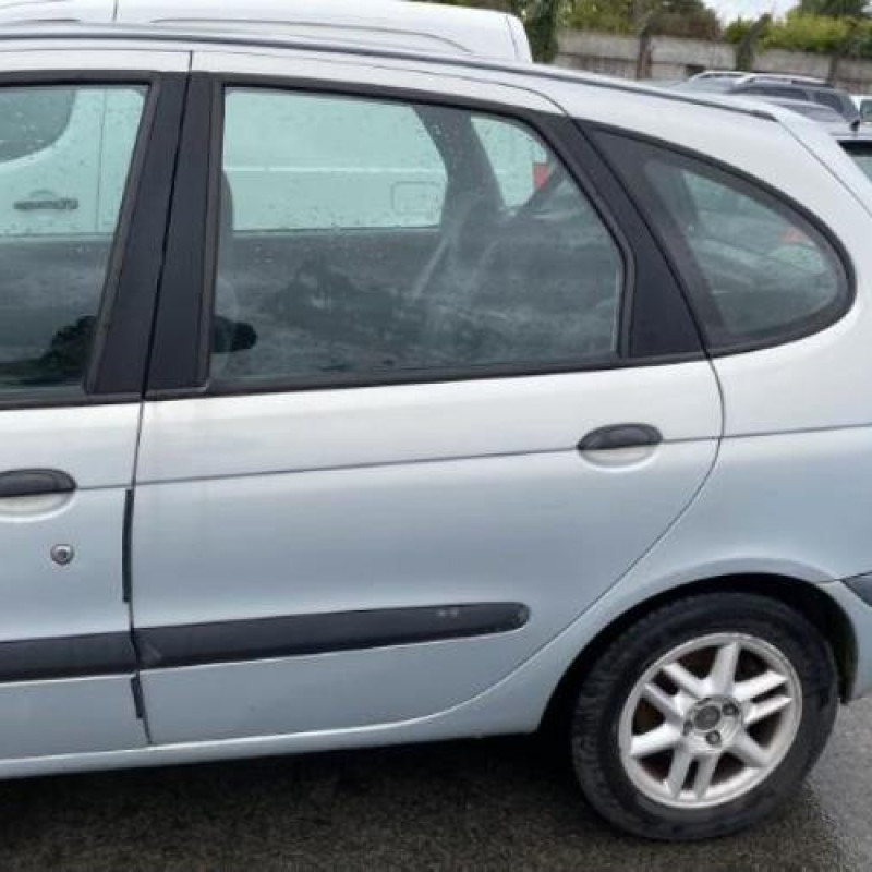 Vitre avant droit RENAULT SCENIC 1 Photo n°20