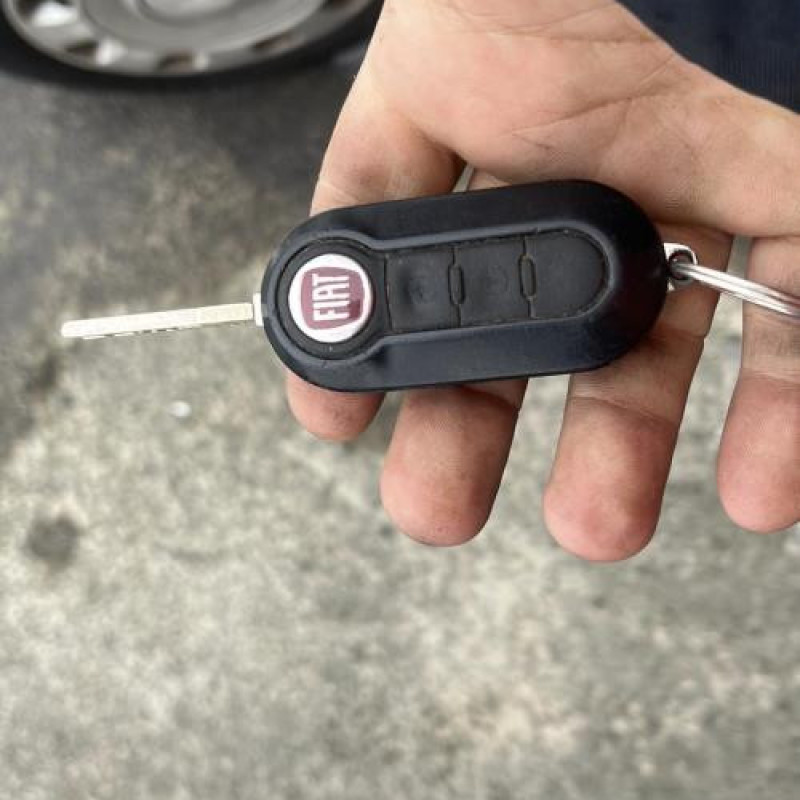 Pretensionneur de ceinture avant droit FIAT 500 2 Photo n°14