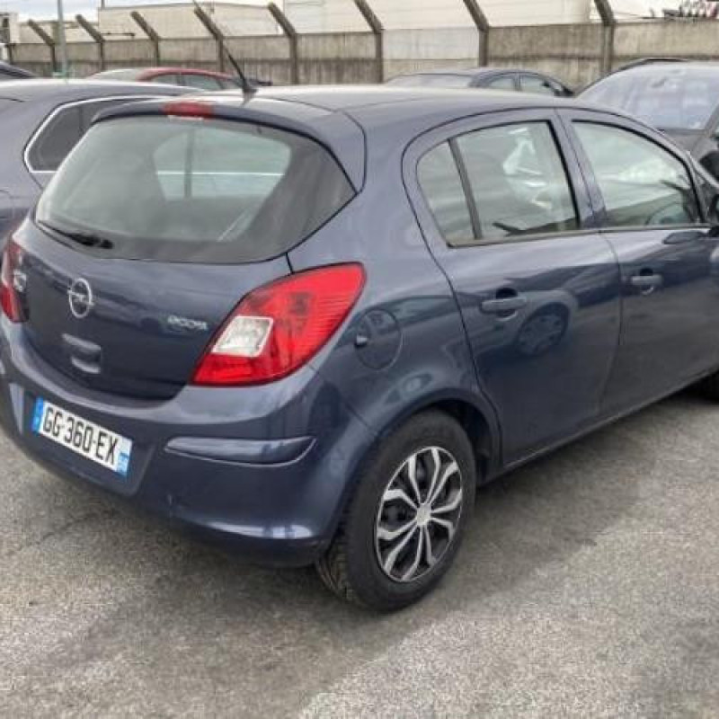 Moteur OPEL CORSA D Photo n°7