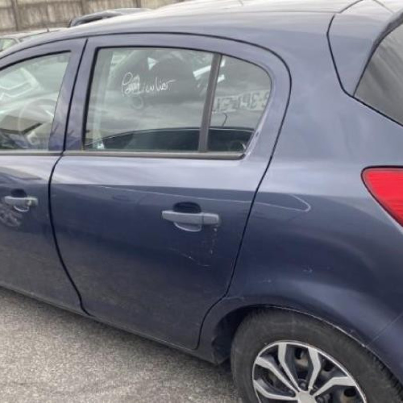 Moteur OPEL CORSA D Photo n°16