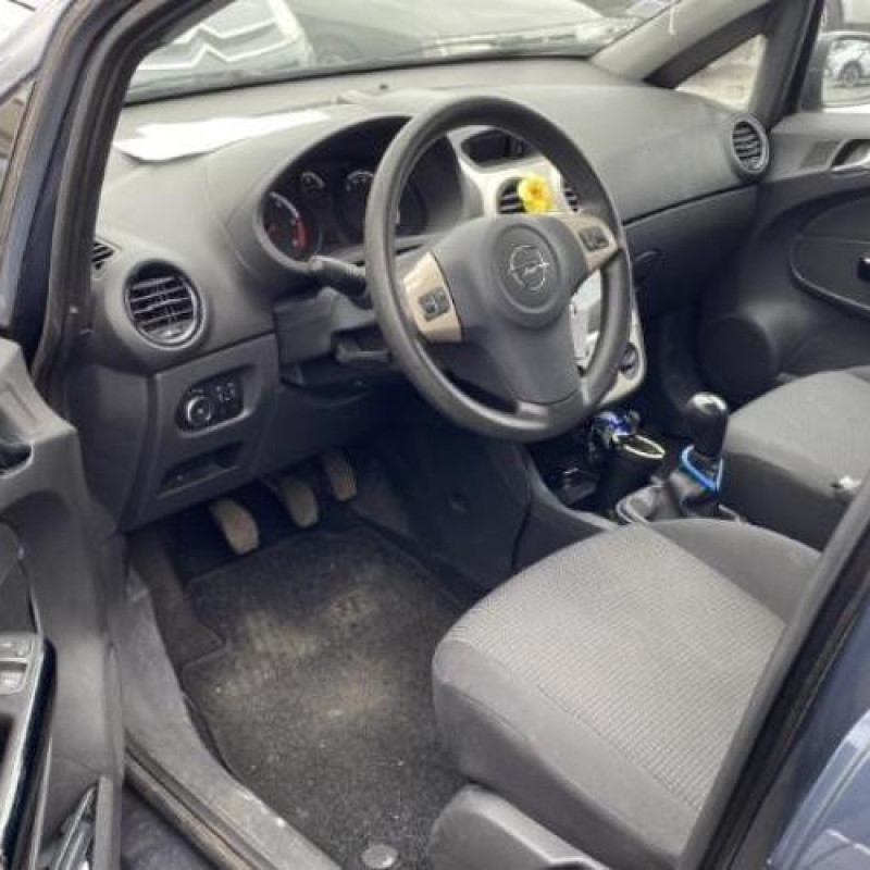 Moteur OPEL CORSA D Photo n°18