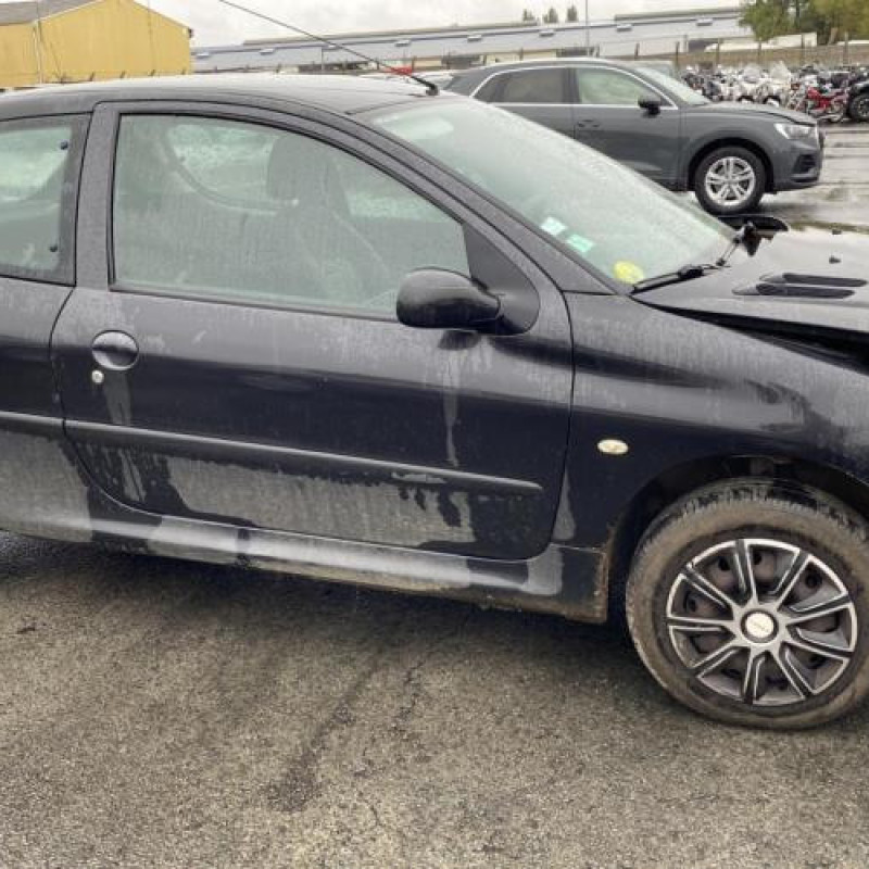Moteur essuie glace arriere PEUGEOT 206 Photo n°11