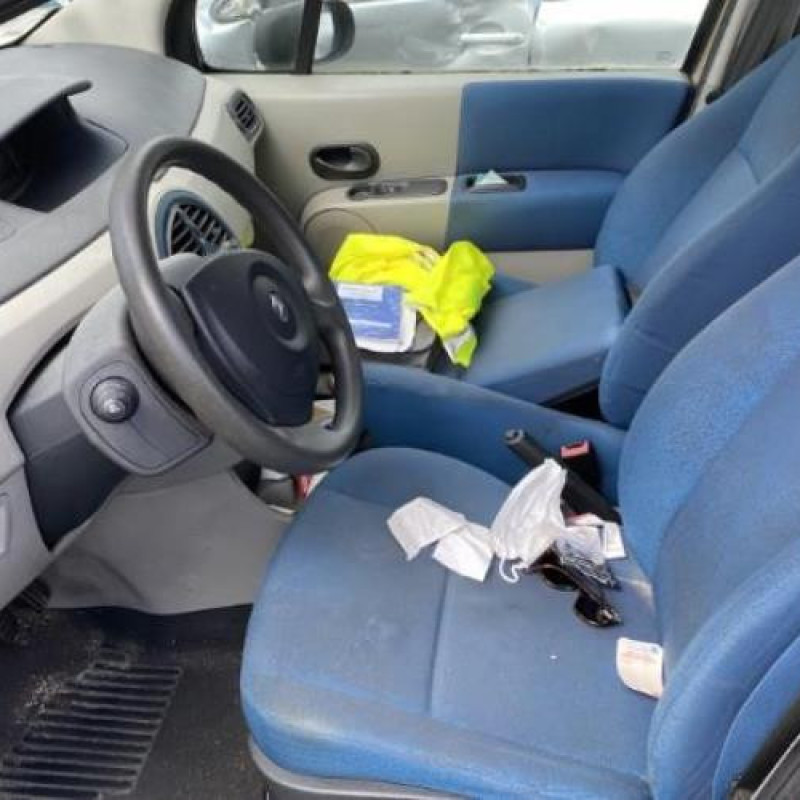 Serrure avant droit RENAULT MODUS Photo n°17