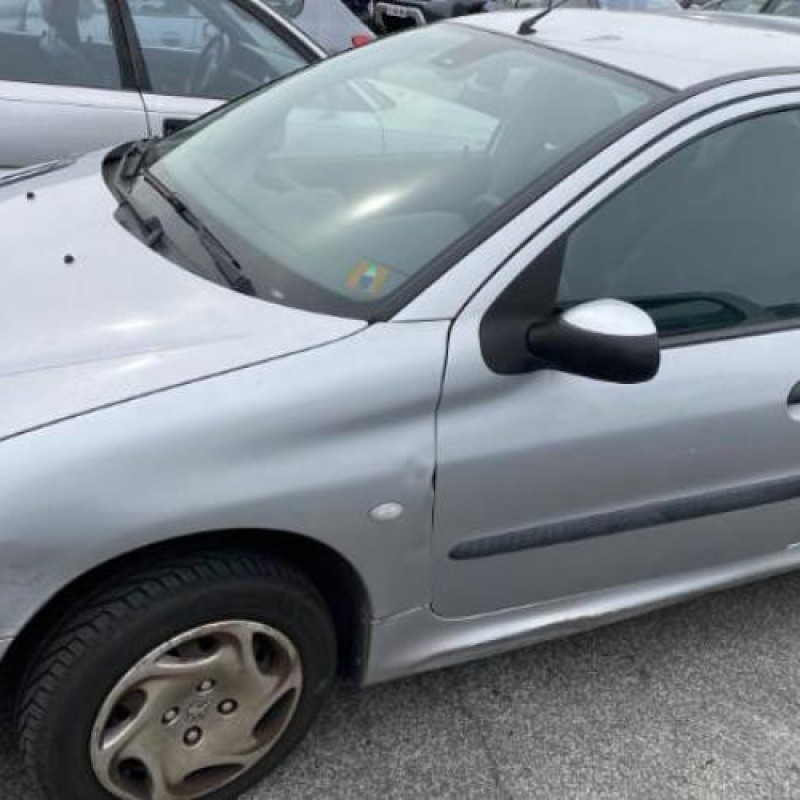 Moteur essuie glace arriere PEUGEOT 206 Photo n°9