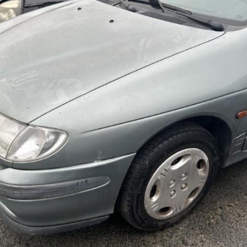 Serrure arriere gauche RENAULT MEGANE 1 Photo n°7