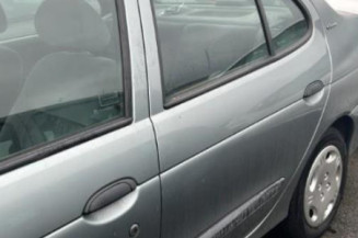 Serrure arriere gauche RENAULT MEGANE 1
