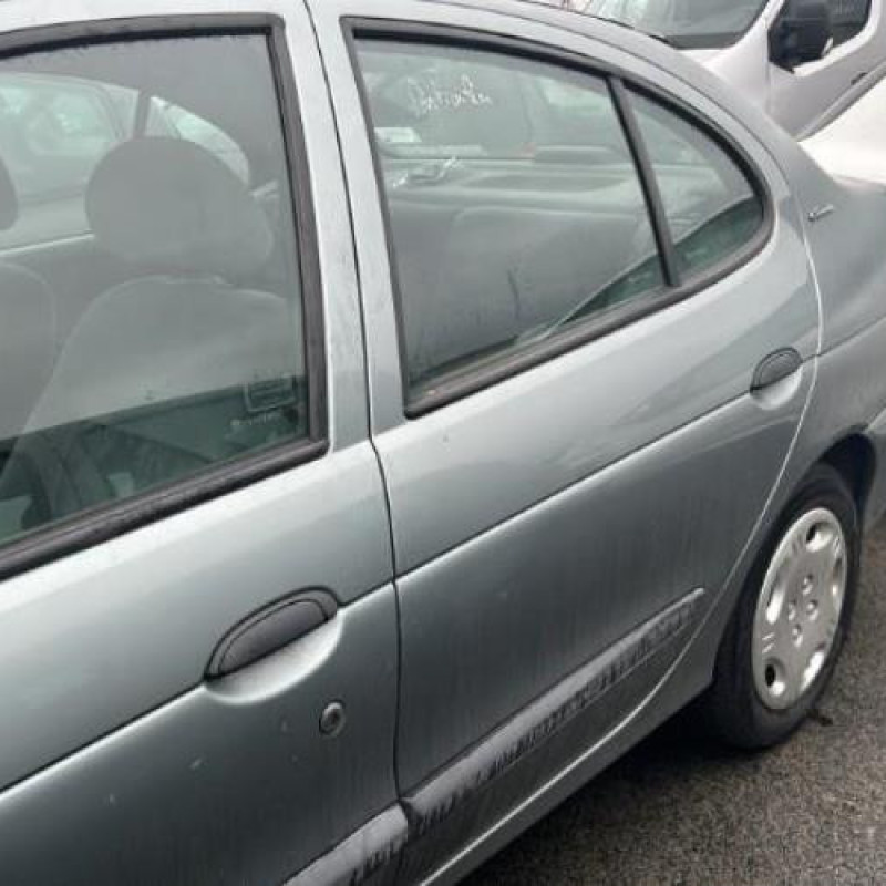 Serrure arriere gauche RENAULT MEGANE 1 Photo n°9
