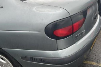 Serrure arriere gauche RENAULT MEGANE 1