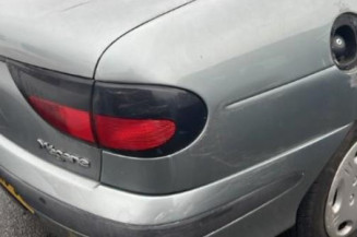 Serrure arriere gauche RENAULT MEGANE 1