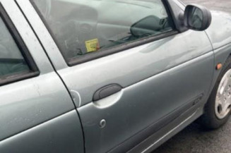 Serrure arriere gauche RENAULT MEGANE 1