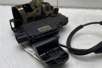 Serrure avant droit VOLKSWAGEN NEW BEETLE 1