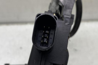 Serrure avant droit VOLKSWAGEN NEW BEETLE 1