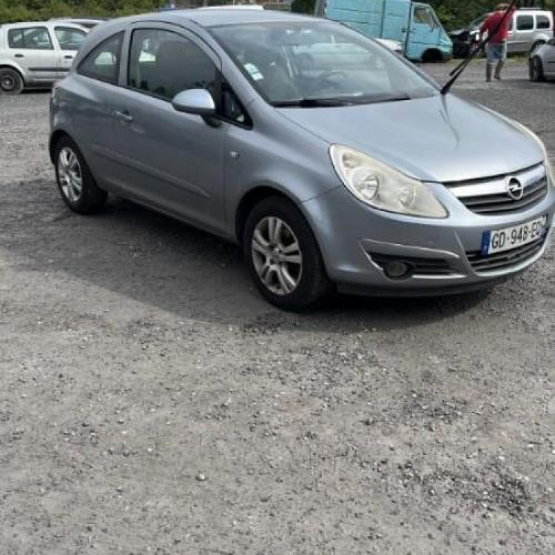 Aile avant gauche OPEL CORSA D Photo n°7