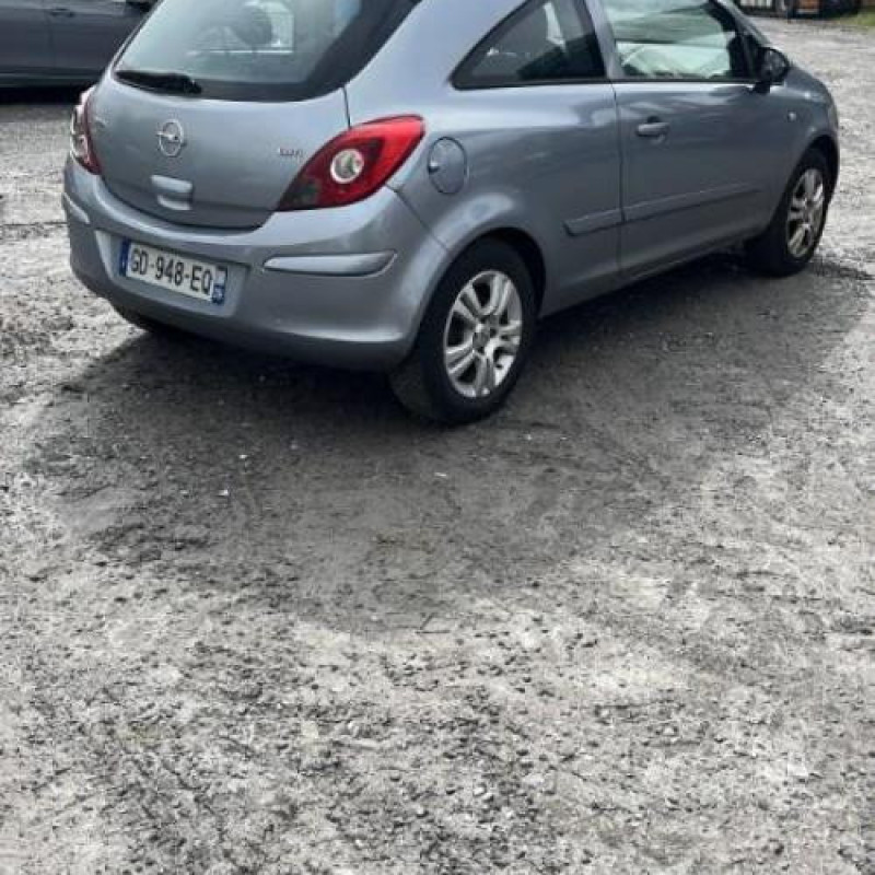 Aile avant gauche OPEL CORSA D Photo n°8