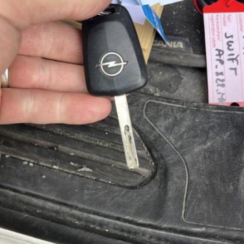 Aile avant gauche OPEL CORSA D Photo n°15