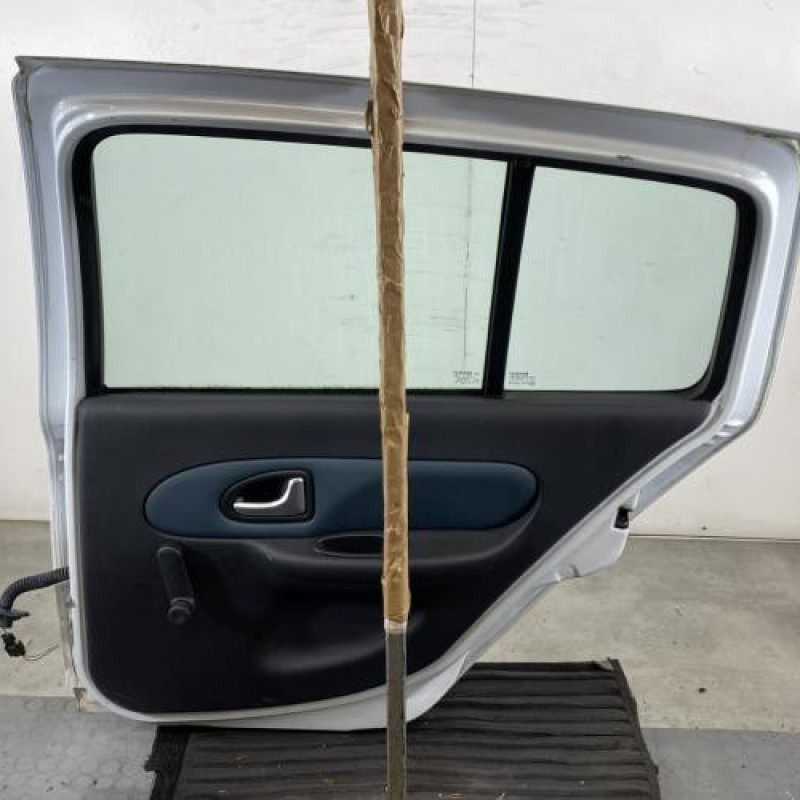 Porte arriere droit RENAULT CLIO 2 CAMPUS Photo n°10