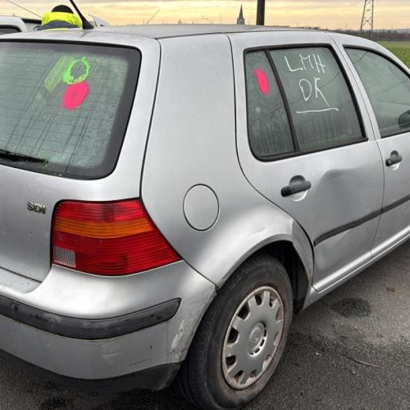 Feu arriere principal gauche (feux) VOLKSWAGEN GOLF 4 Photo n°6