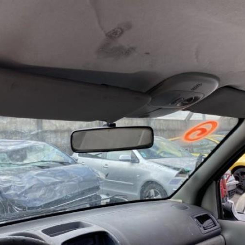 Leve vitre electrique avant droit RENAULT CLIO 2 Photo n°18