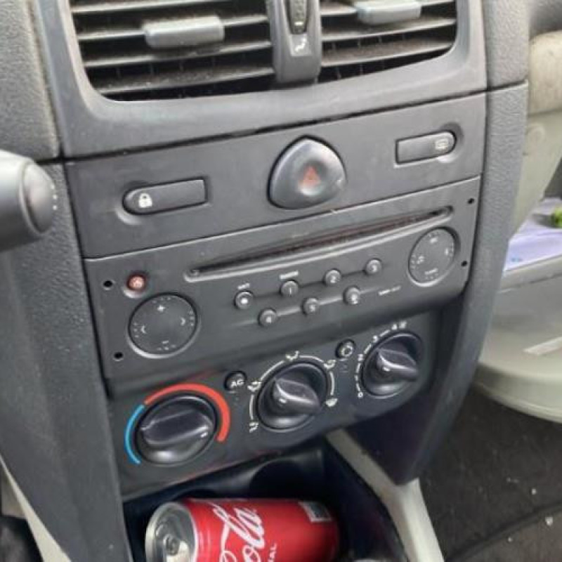 Leve vitre electrique avant droit RENAULT CLIO 2 Photo n°20