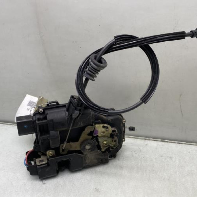 Serrure avant droit VOLKSWAGEN NEW BEETLE 1 Photo n°3