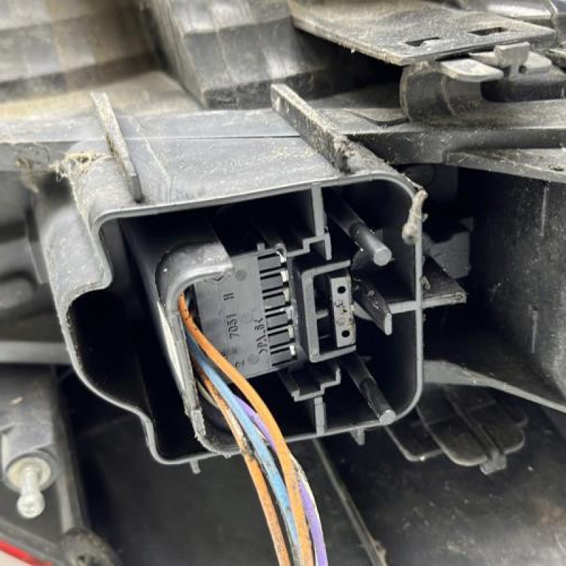 Feu arriere principal gauche (feux) RENAULT GRAND SCENIC 2 Photo n°6
