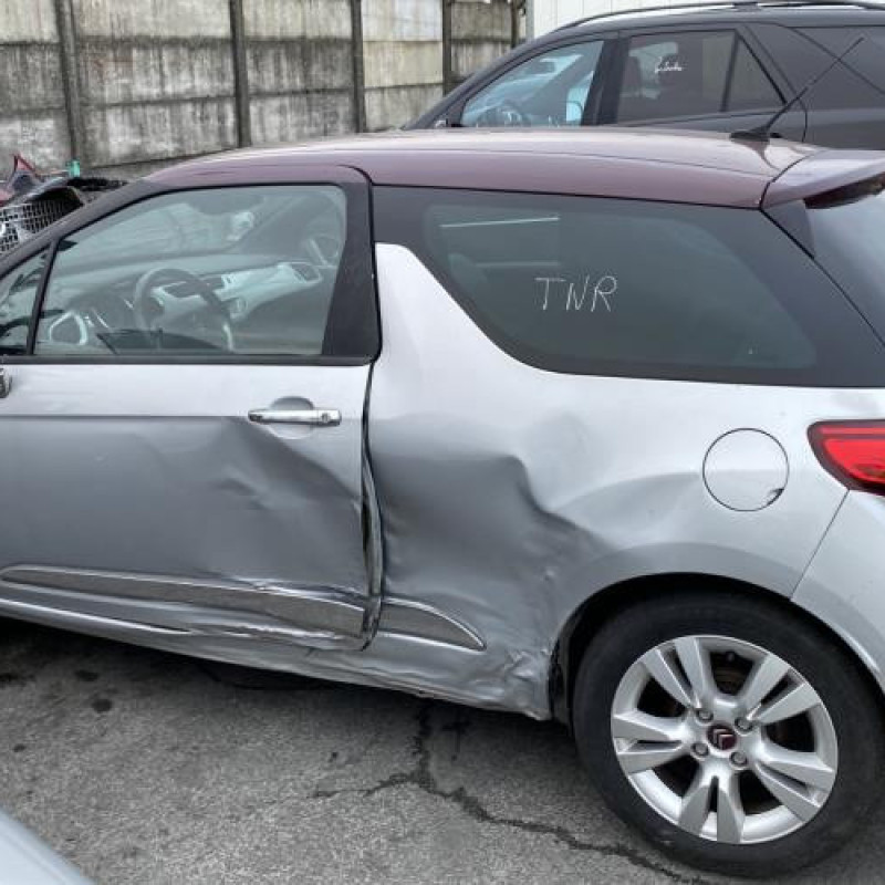 Air bag conducteur CITROEN DS3 Photo n°9