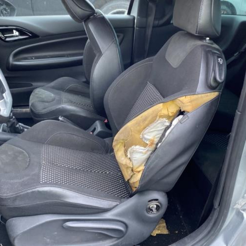 Air bag conducteur CITROEN DS3 Photo n°13