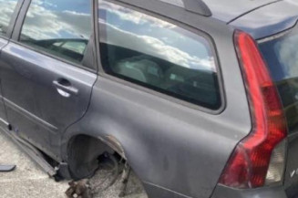 Optique avant principal droit (feux)(phare) VOLVO V 50