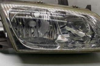 Optique avant principal droit (feux)(phare) NISSAN ALMERA 2 Photo n°1